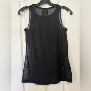 VINA Sport Black Mesh Tank Top Small